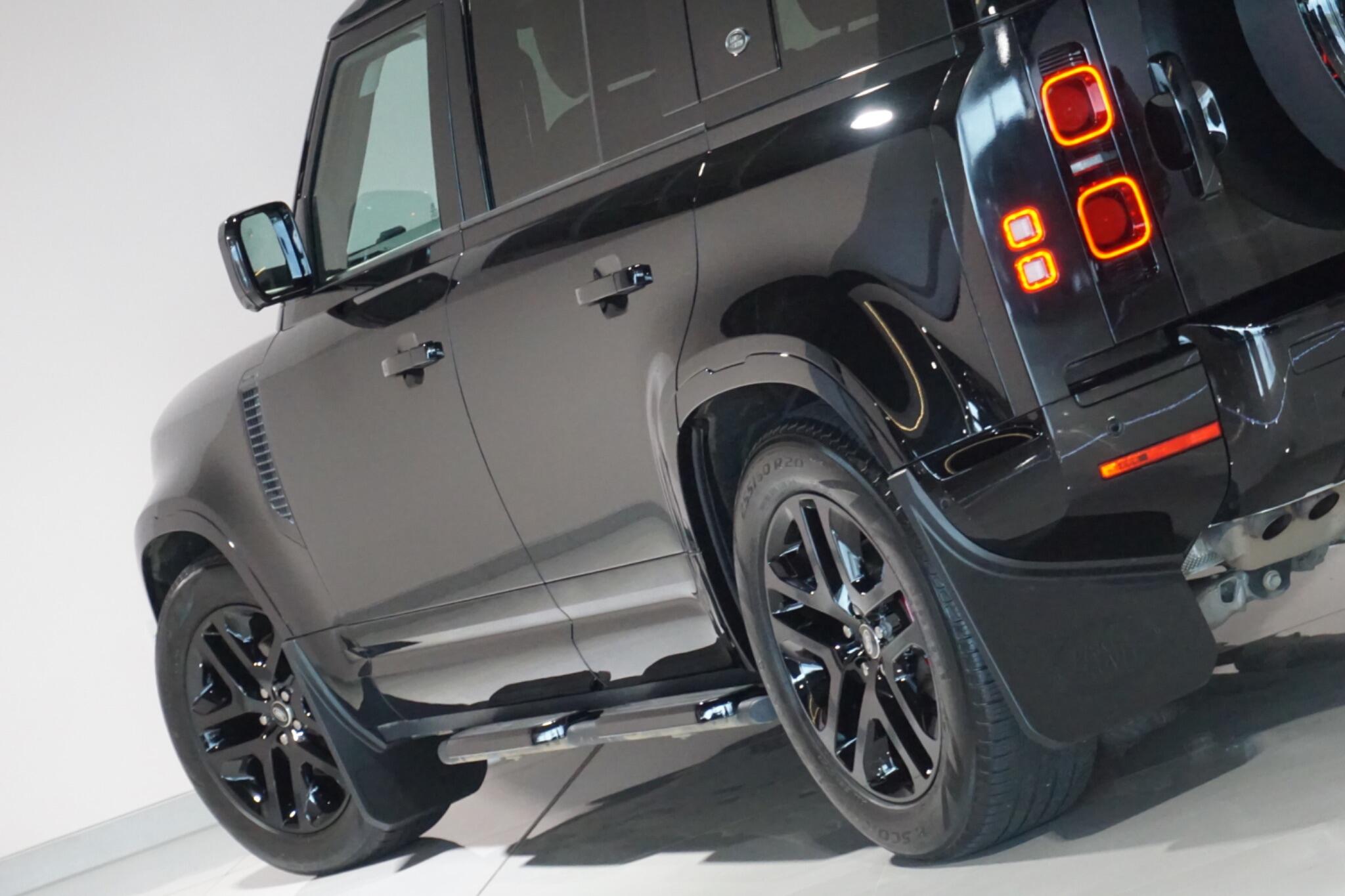 Land Rover Defender 110 3.0 D250 MHEV XS Edition SUV 5dr Diesel Auto 4WD Euro 6 (s/s) (250 ps)